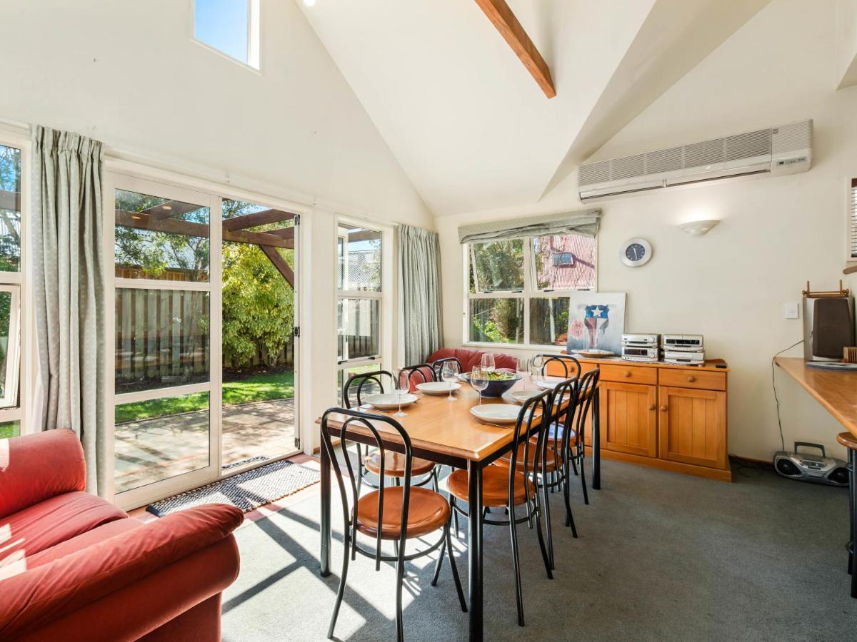 Charming On Cherry - * Wanaka