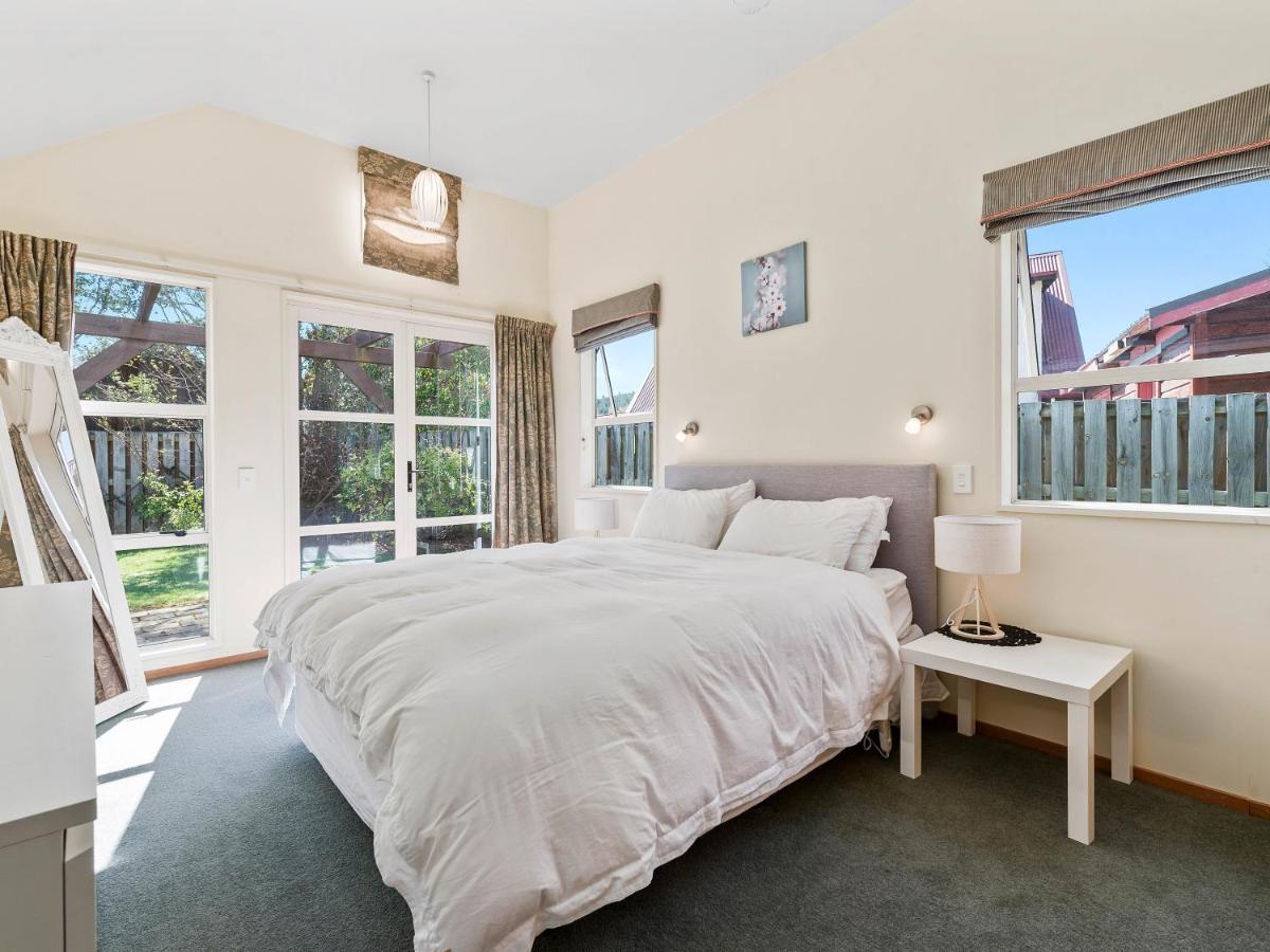 Charming On Cherry - * Wanaka