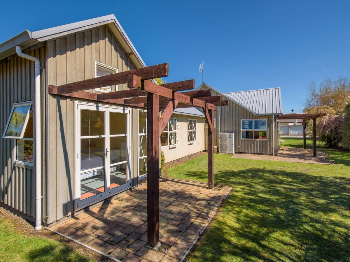 Charming On Cherry - Holiday home