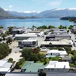 Townside Treat - Wanaka Holiday Home