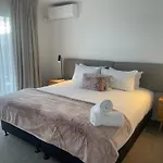 Alpine Junction Townhouse Apartments, Lodge & Hotel