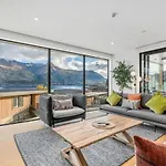 Lakeview Luxury Vista