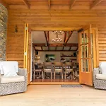 Wanaka Homestead Lodge & Cottages