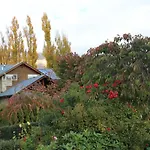 Golfcourse Road Chalets And Lodge