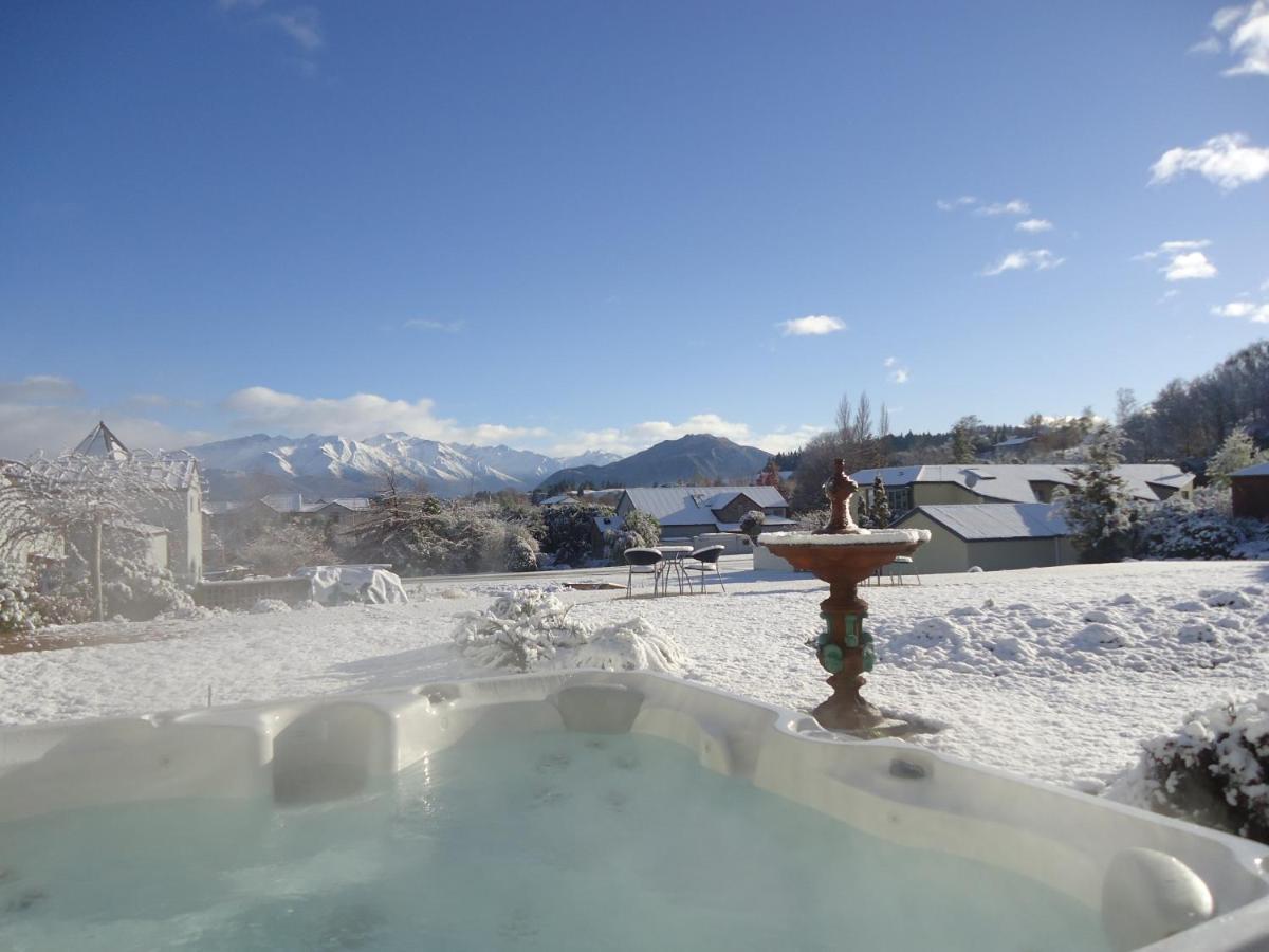 Inn Lake Wanaka Lodge