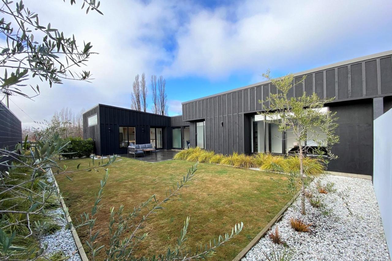Modern Fully Fenced Stackbrae Wanaka