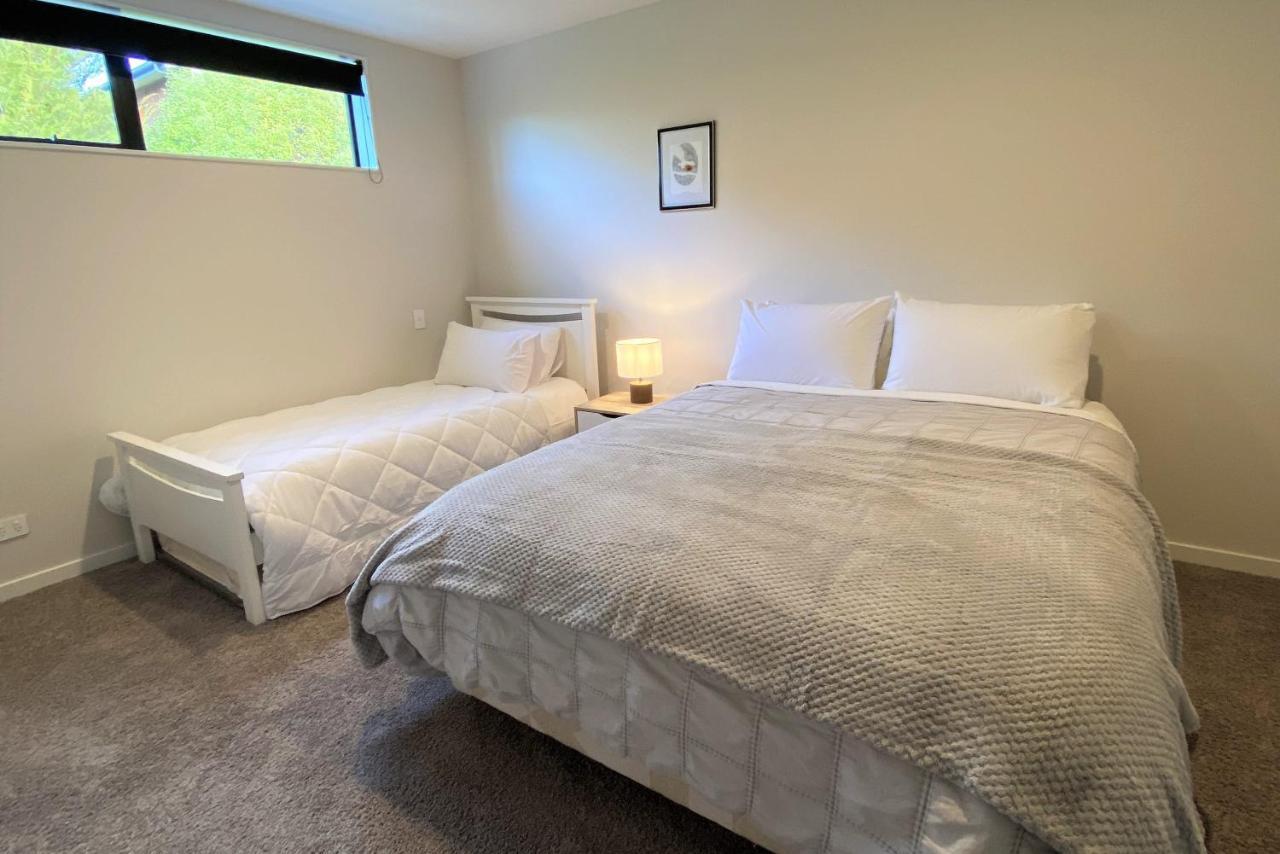 Holiday home Modern Fully Fenced Stackbrae Wanaka
