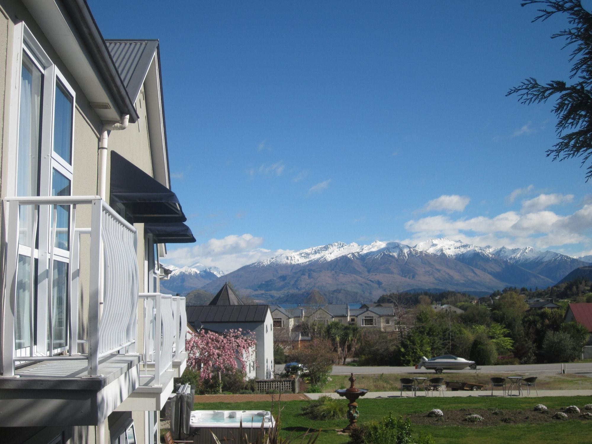 Lake Wanaka Lodge 4*