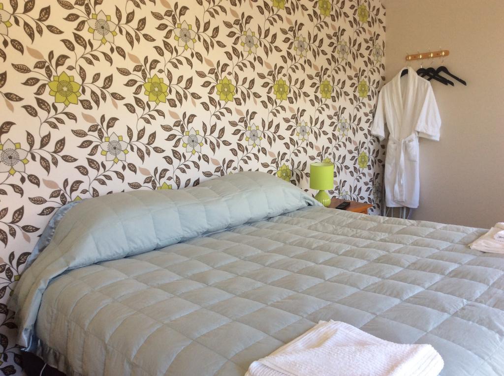 Golfcourse Road And 4* Wanaka