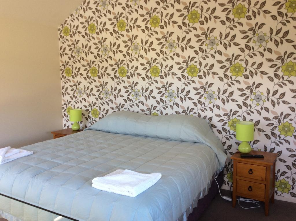 Motel Golfcourse Road And 4*
