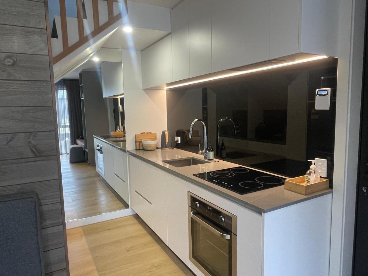 Apartment Alpine Junction Townhouse Apartments, &