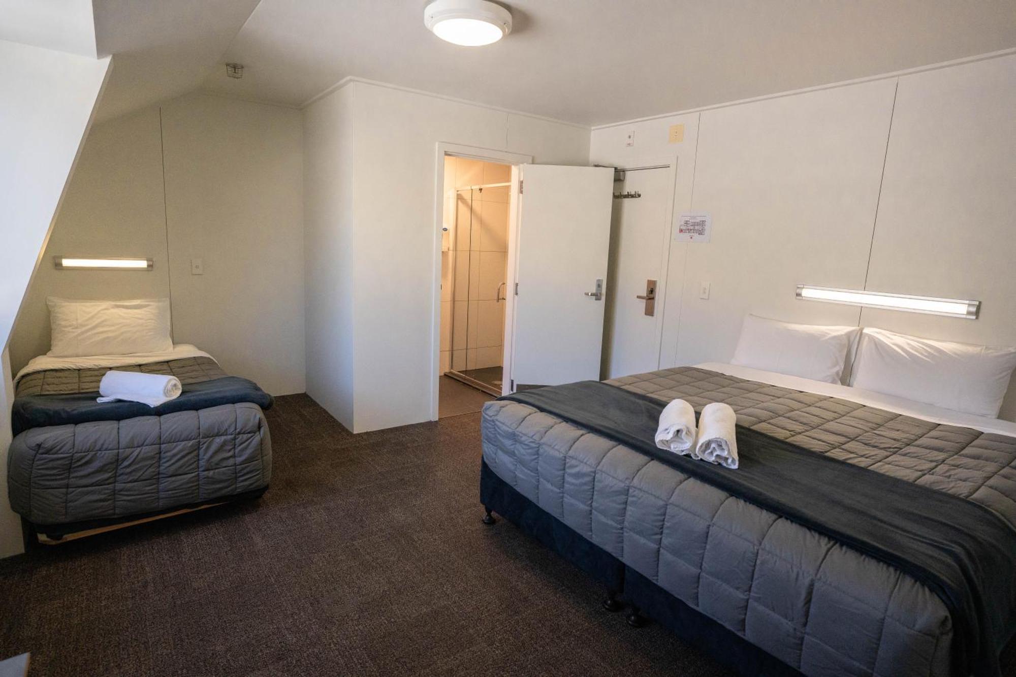 Hostel The Brownston *