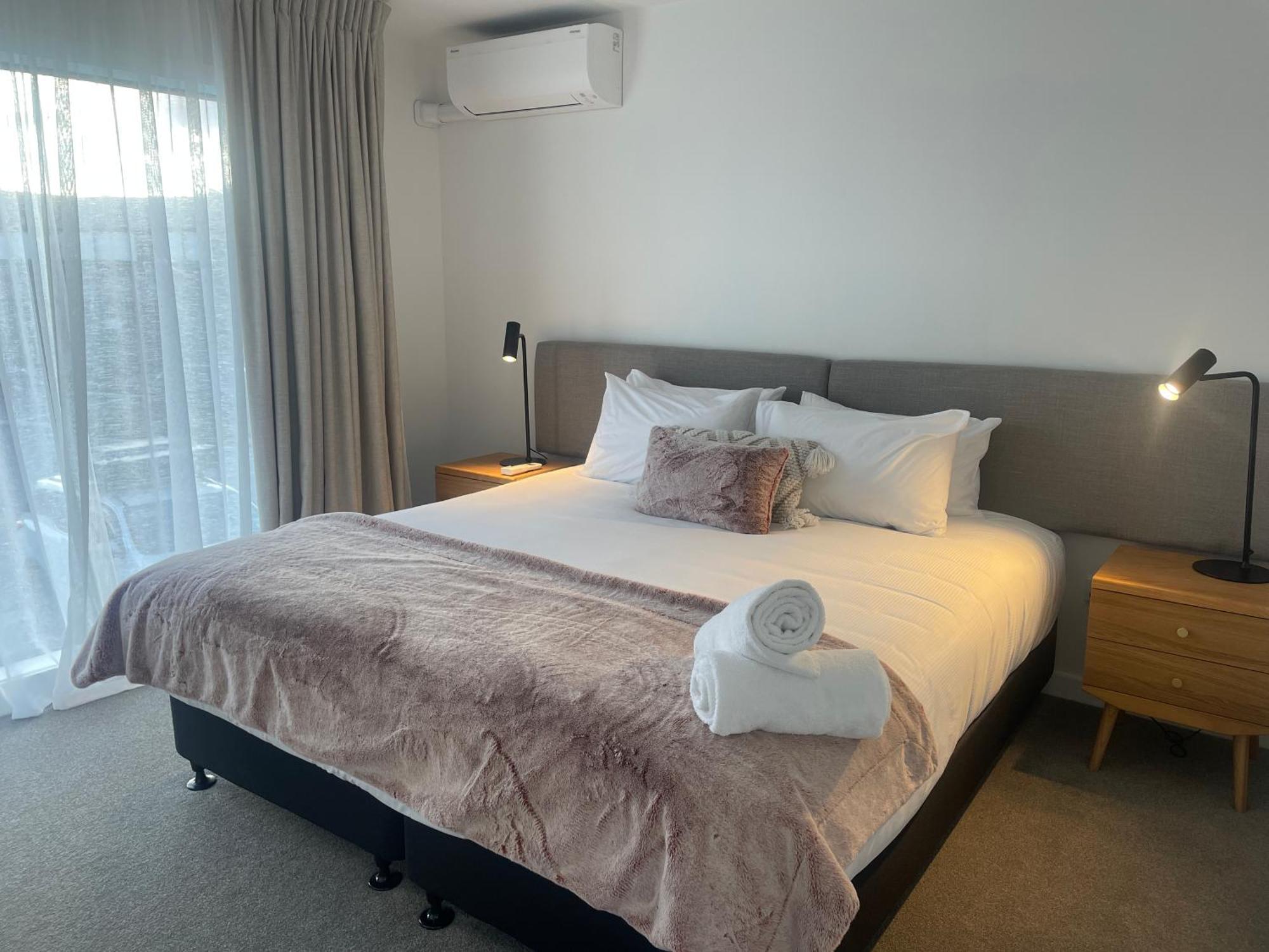 Alpine Junction Townhouse Apartments, & Wanaka