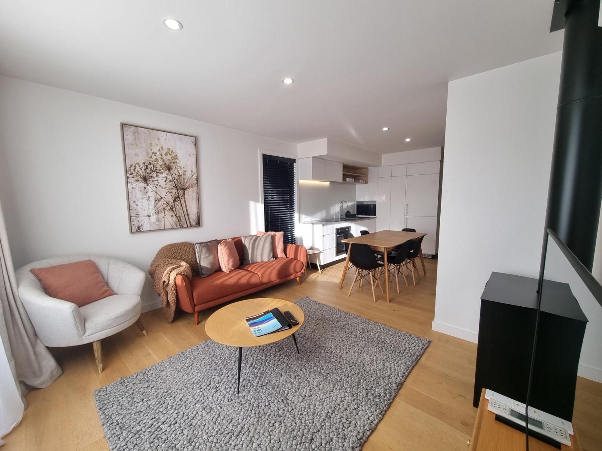 Alpine Junction Townhouse Apartments, & Apartment Wanaka