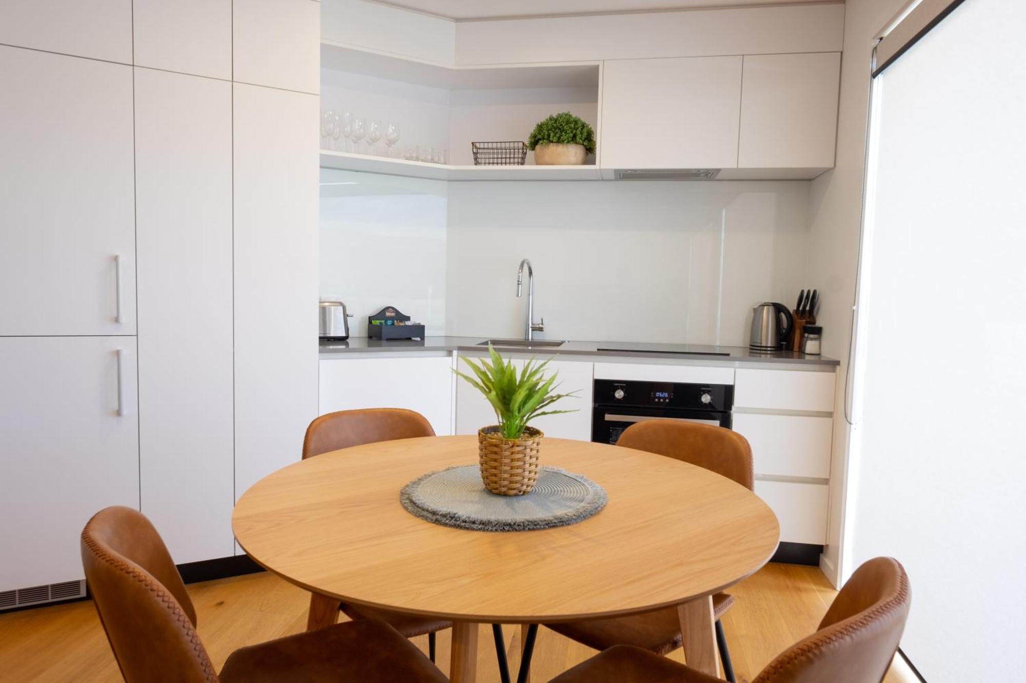 Alpine Junction Townhouse Apartments, & Wanaka