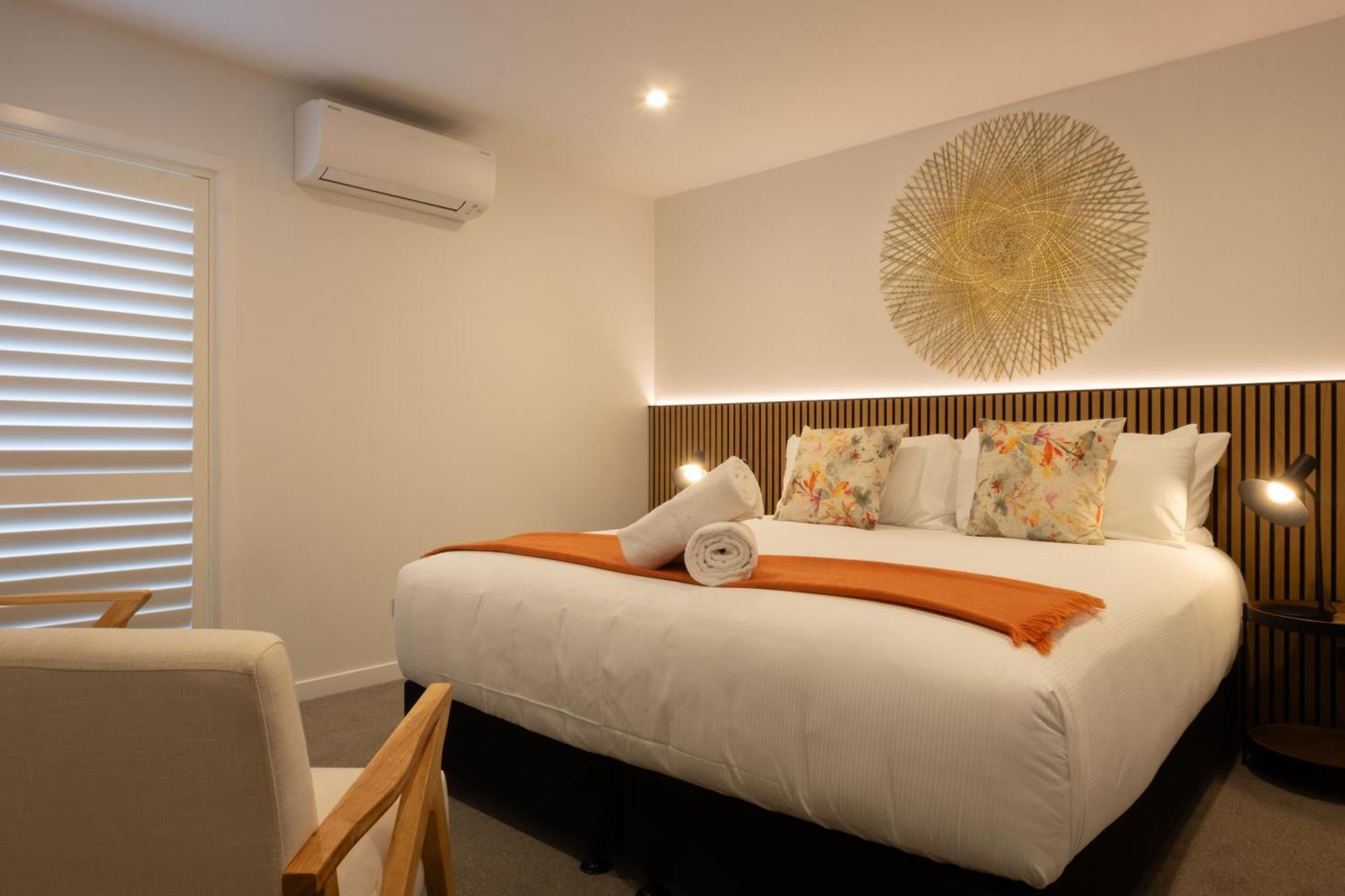 Alpine Junction Townhouse Apartments, & * Wanaka