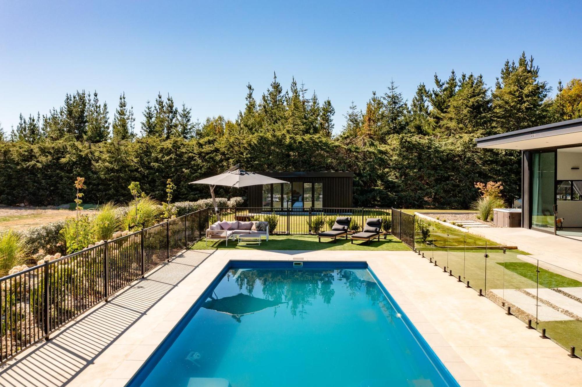 Riverbank By Sothebys Luxury Homes * Wanaka