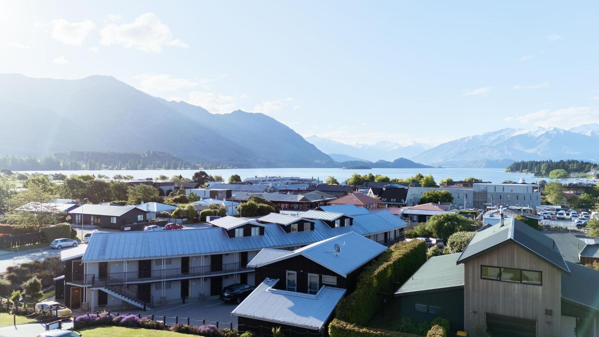 Aparthotel Clearbrook & Serviced 4*