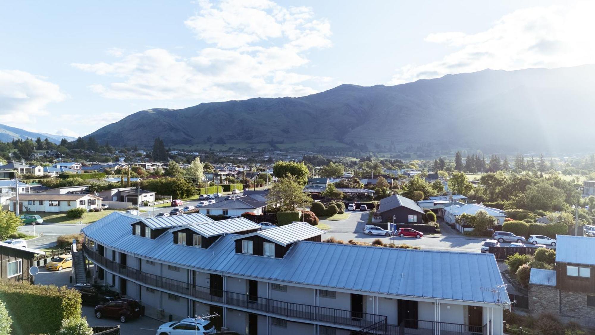 Clearbrook & Serviced 4* Wanaka