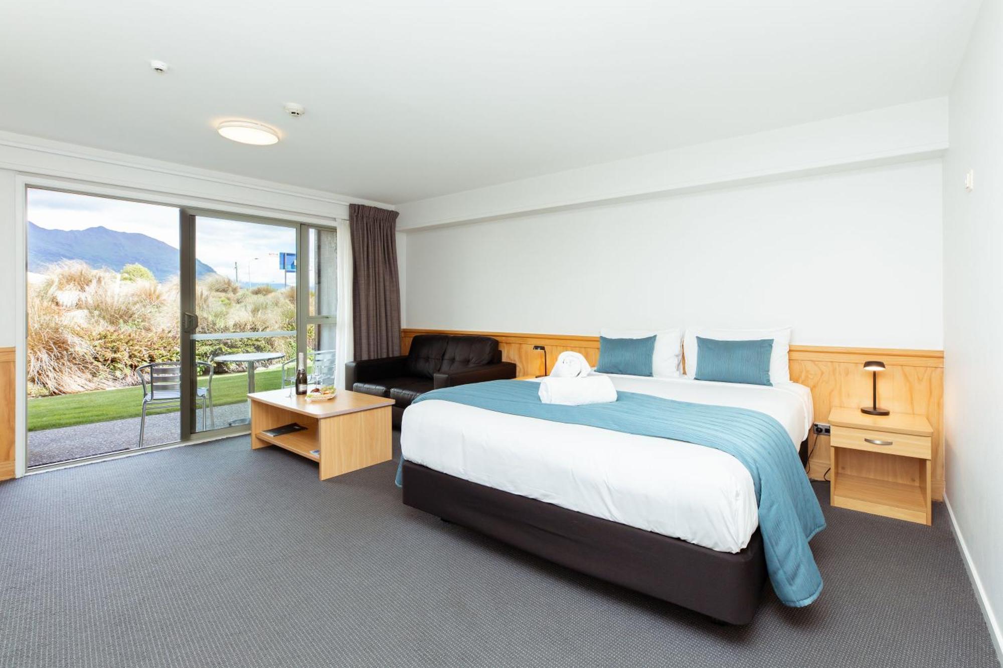 Aparthotel Clearbrook & Serviced