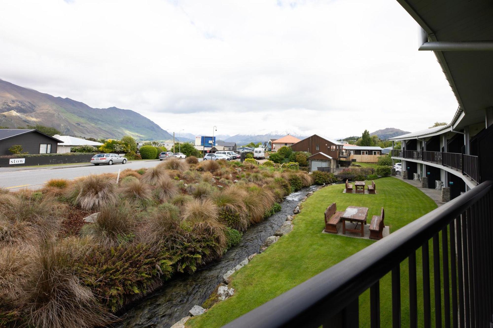 Aparthotel Clearbrook & Serviced