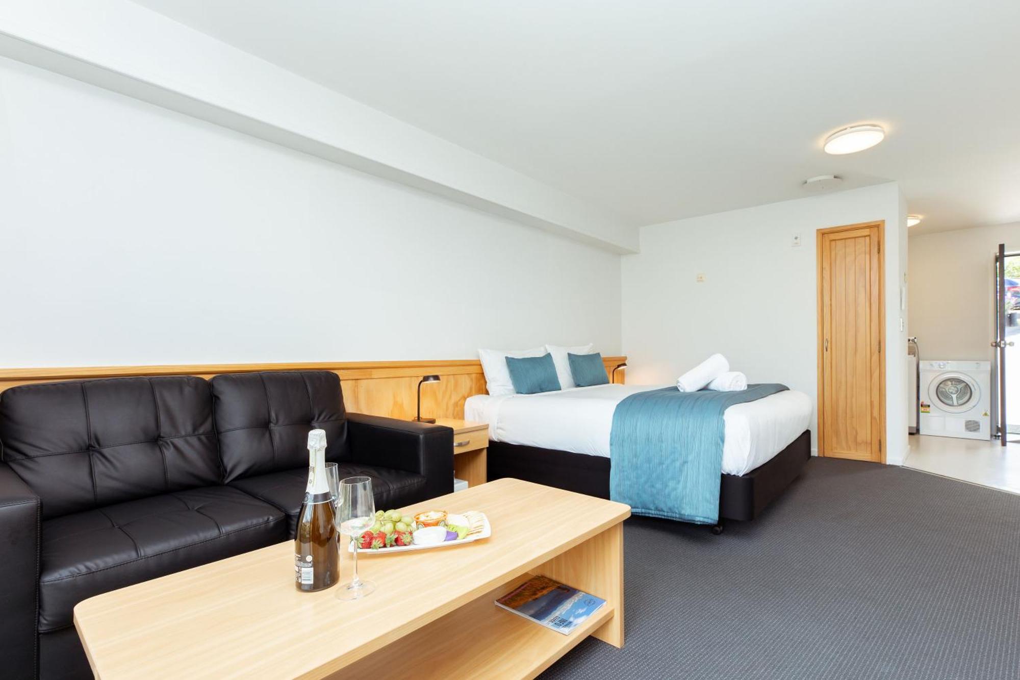 Clearbrook & Serviced Aparthotel Wanaka