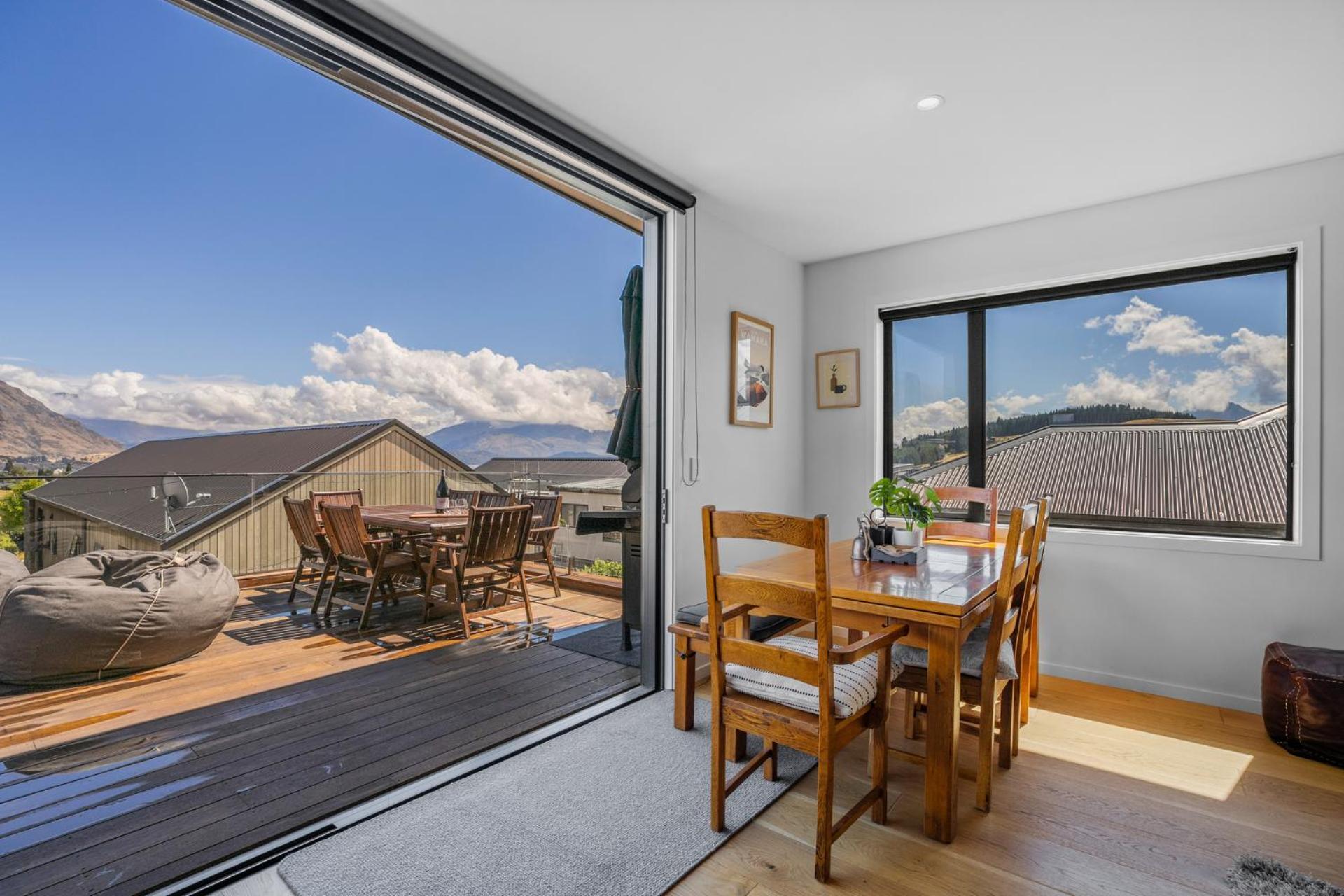 Holiday home Peak Retreat -