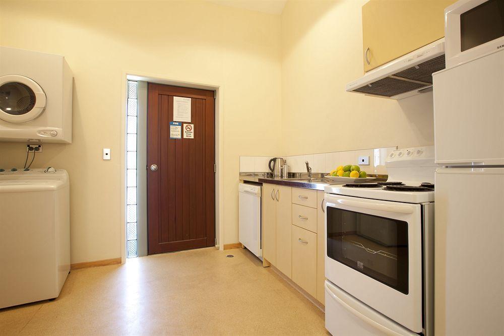 Aparthotel Clearbrook & Serviced