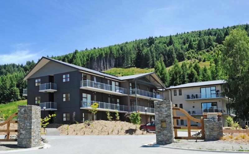 Shotover Lodge *
