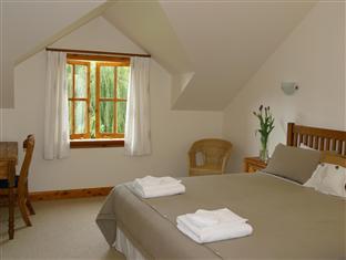 Bed & Breakfast Homestead &