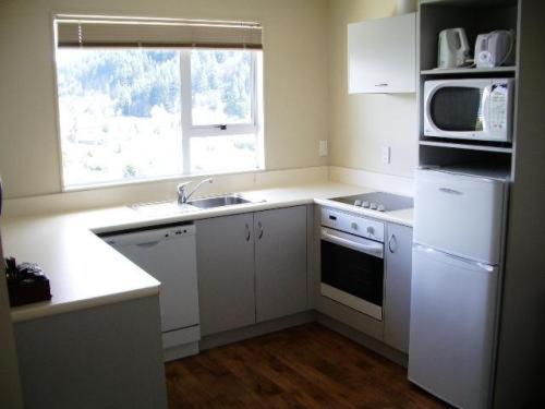 Heritage Heights Hotel 4*