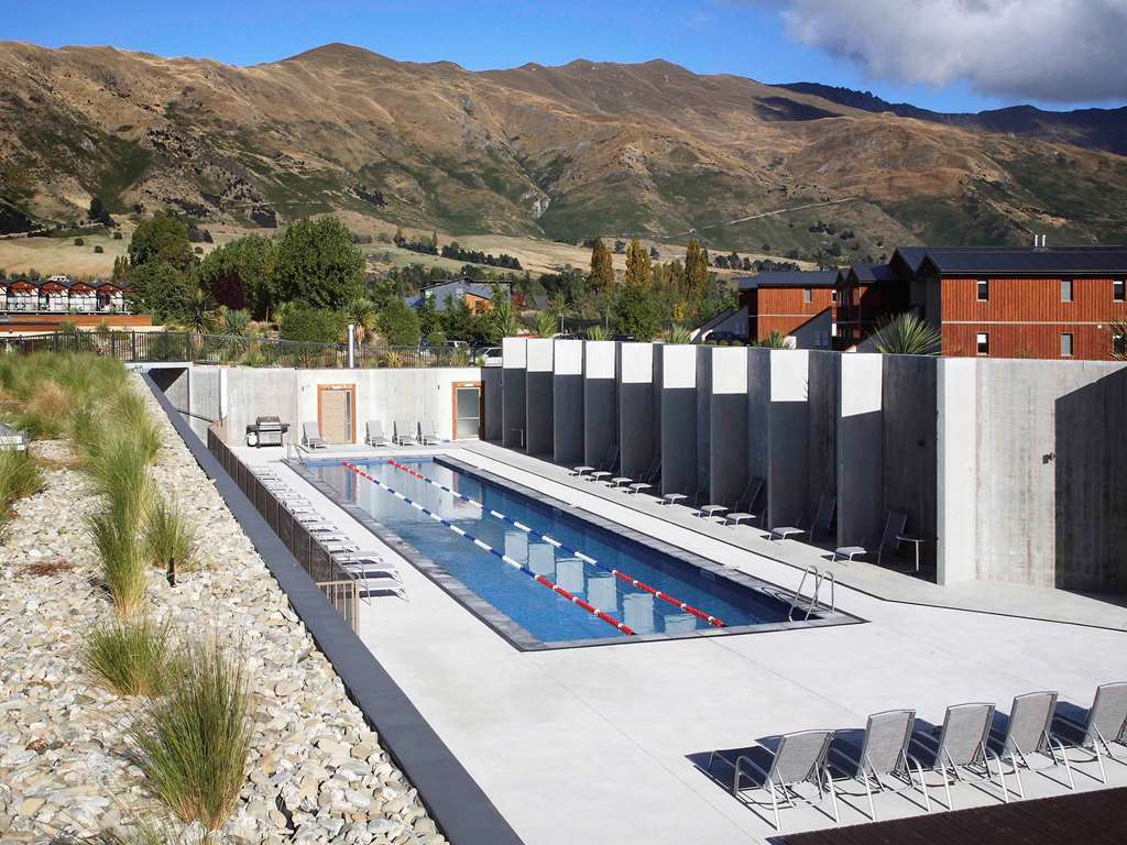 Oakridge Aparthotel 4*