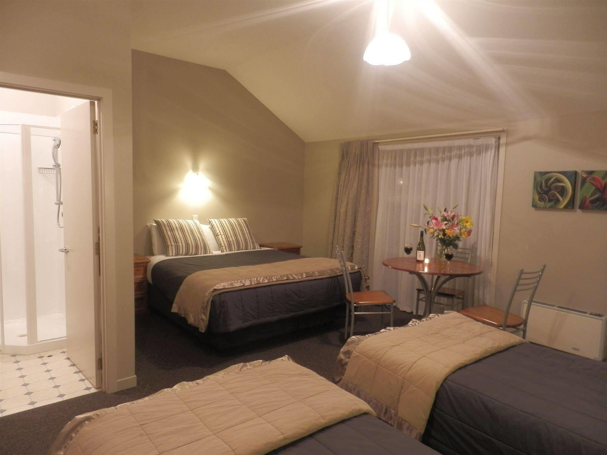 Lake Wanaka Lodge Inn 4*