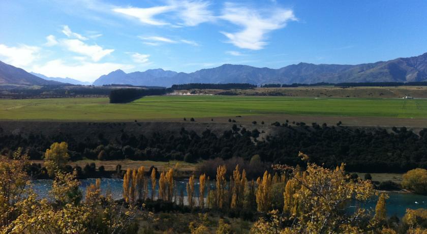 Riverrun Lodge