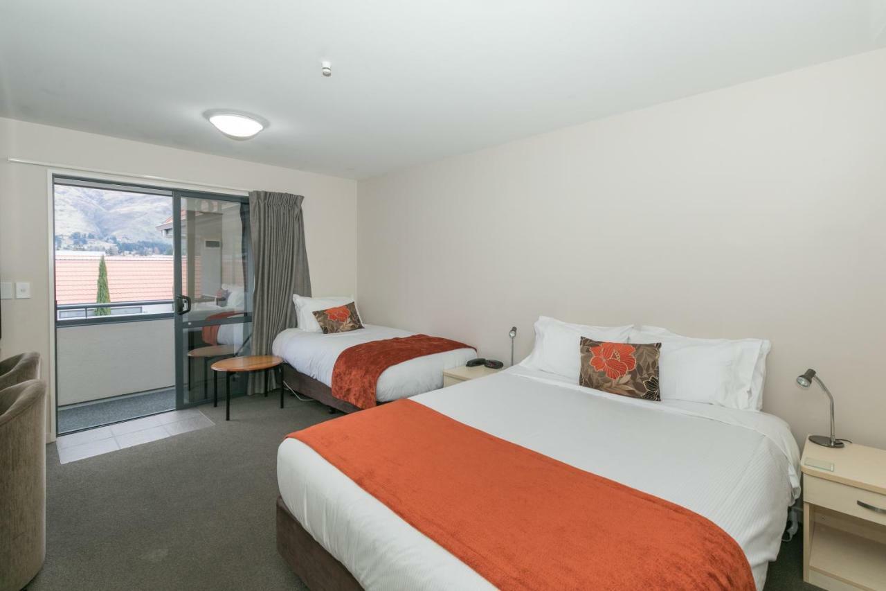 Bella Vista Motel 4*