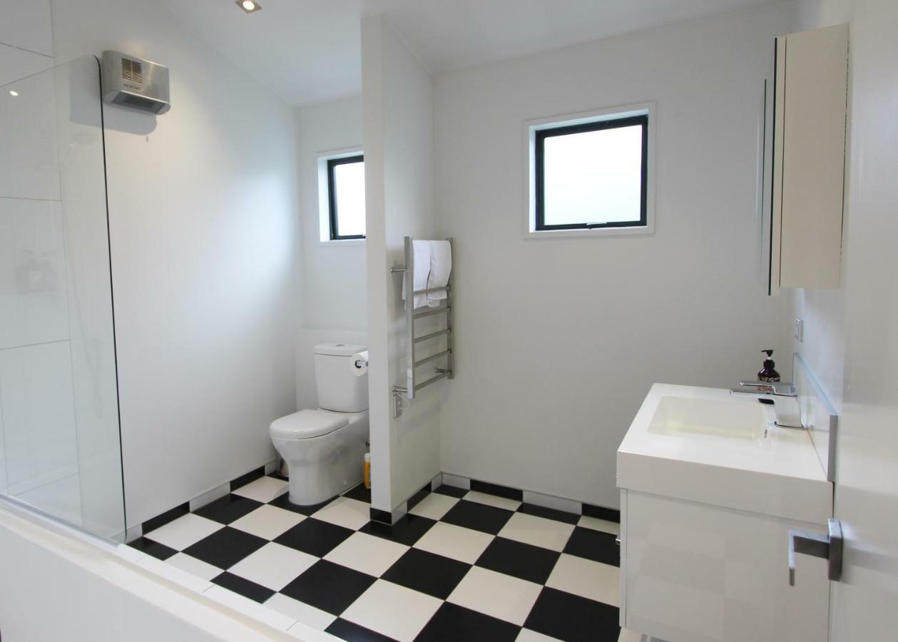 33 - Location Location, Right Amongst It Holiday home Wanaka