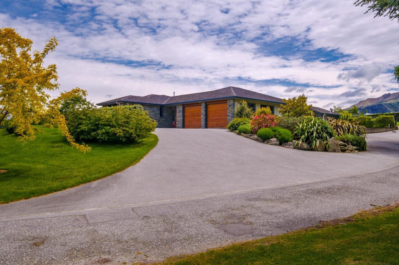 Hilltop Blue Views -